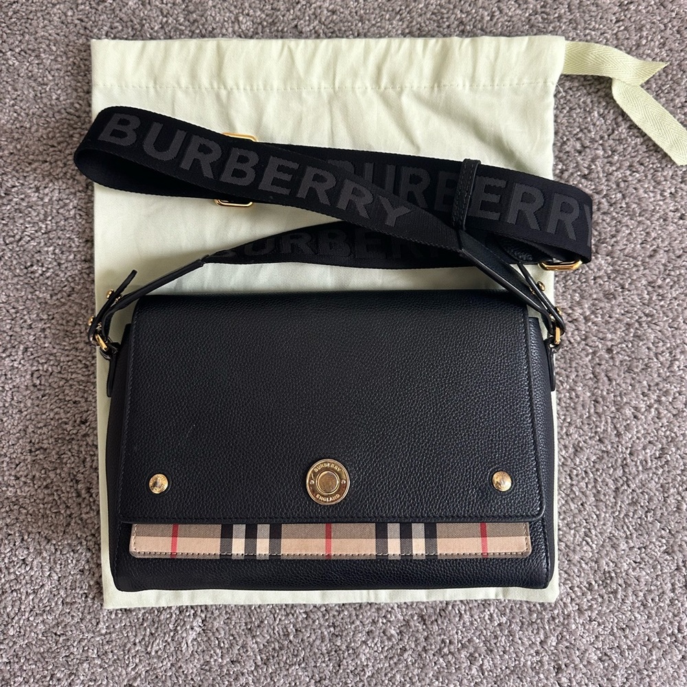 Burberry Vintage Check Note shoulder bag